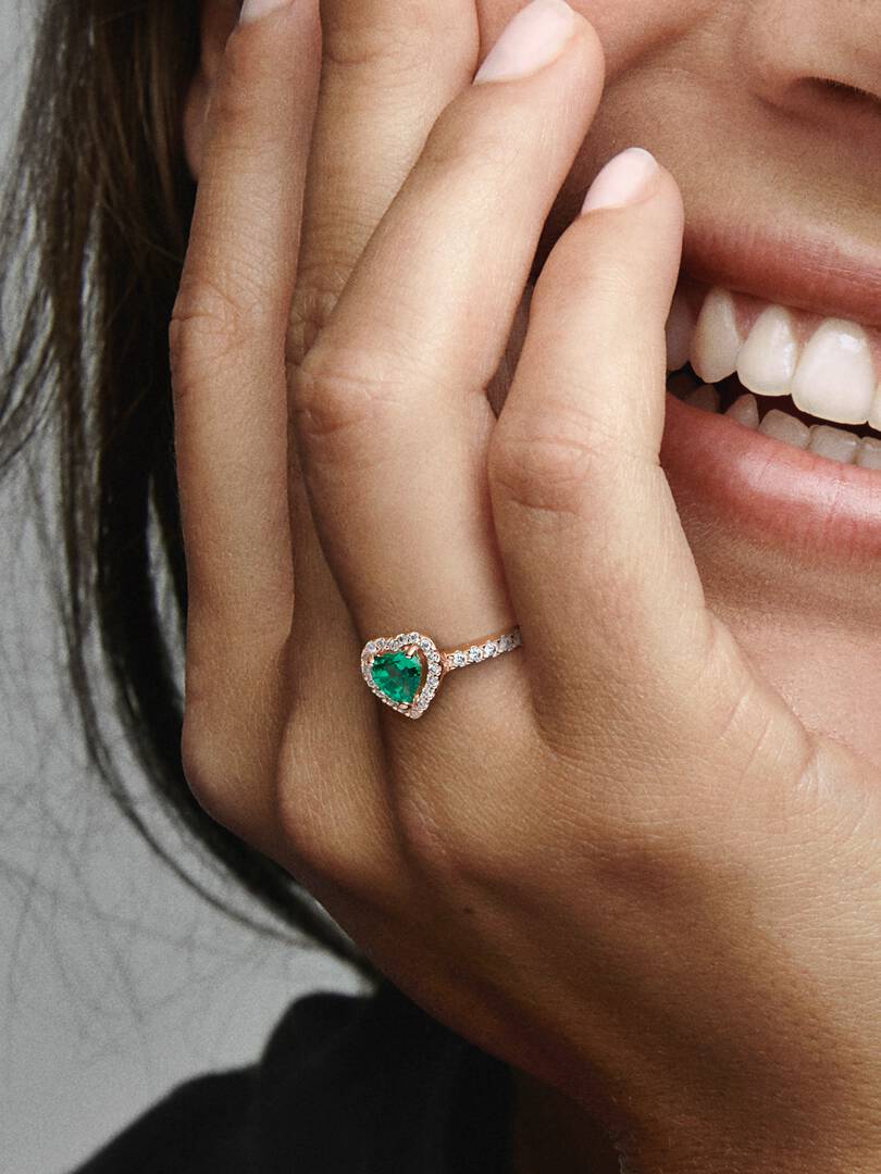 Pandora - Anello Pandora Cuore in Rilievo Verde rifinito Oro Rosa - Nazareno Bancone Gioielli