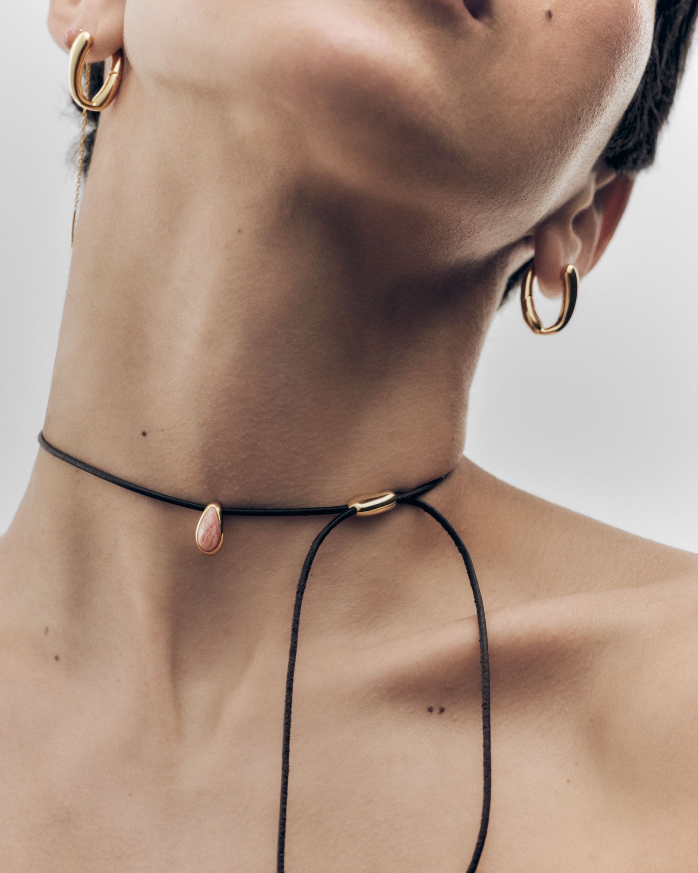 Collana con cordino e pendente a goccia in rodocrosite PDPAOLA