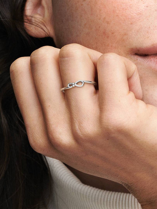 Anello Pandora Nodo Infinito in Argento Sterling 925