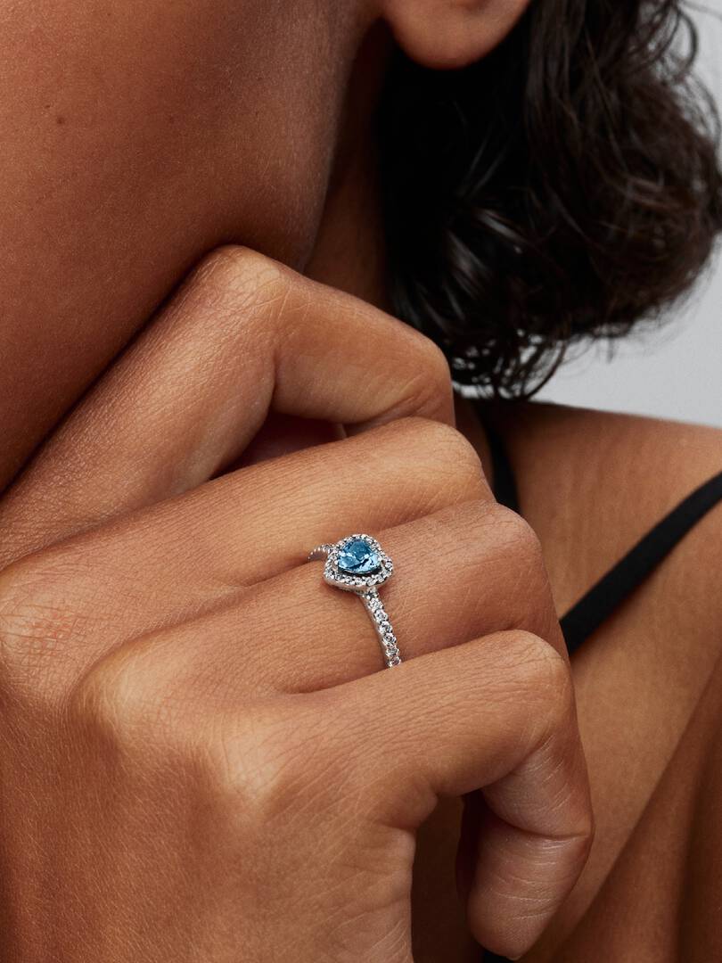 Anello Pandora Cuore in Rilievo Azzurro