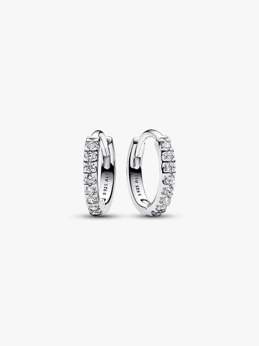 Pandora Cerchi Piccoli Pavè in Argento Sterling 925 Finitura luminosa e raffinata dell'Argento Sterling 925