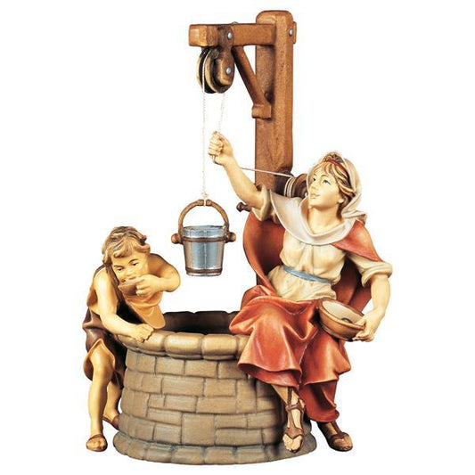 Gruppo al pozzo in Legno per Presepe – Proporzionata per Figure Umane da 15 cm