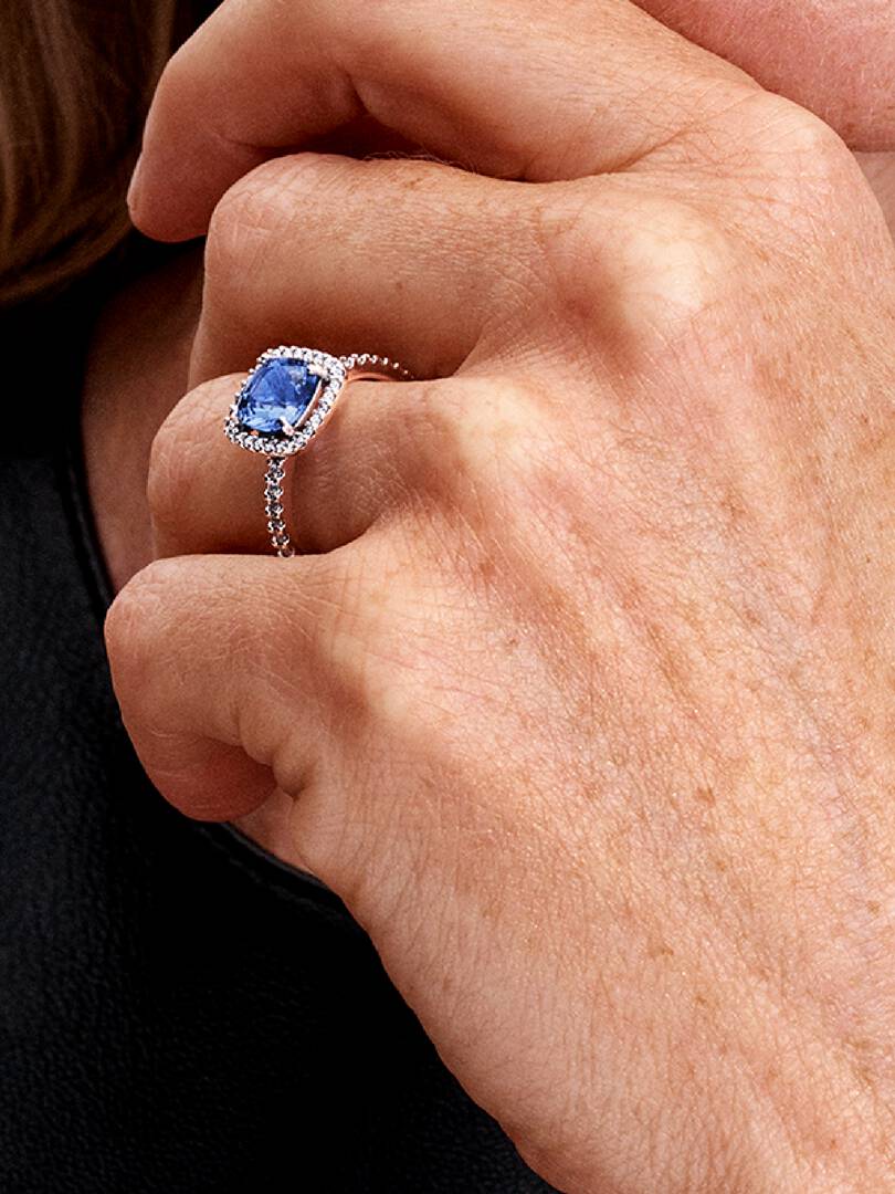 Anello Pandora Punto Luce Quadrato Blu Grande in Argento Sterling 925
