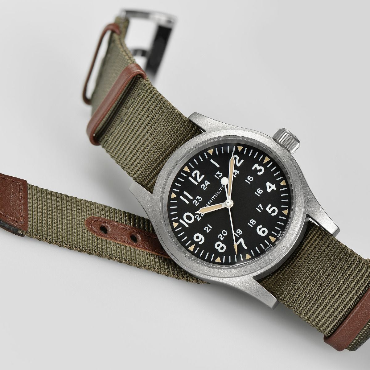 Orologio Hamilton 38mm In Acciaio Opaco Quadrante Scuro Con Luce
