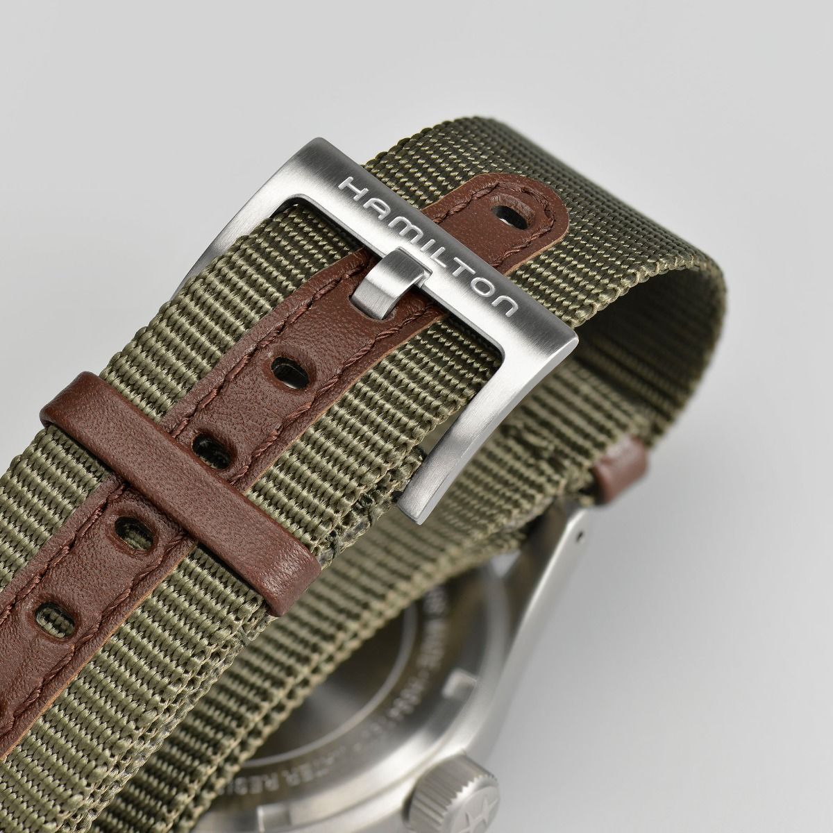 Orologio Hamilton 38mm In Acciaio Opaco Quadrante Scuro Con Luce