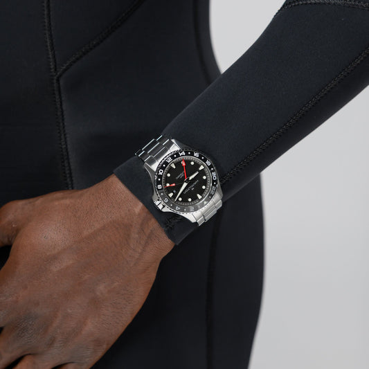 Khaki Navy Scuba Auto GMT 43 mm